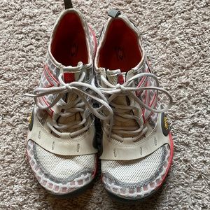 New Balance Minimus. Size 10.